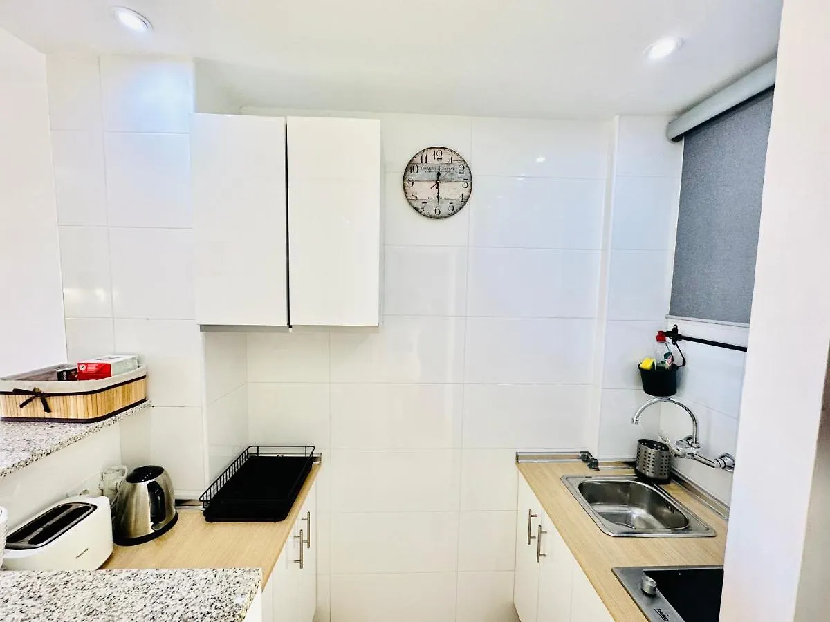 Iris Vistas Sea & Sun Benalmadena Apartment 0*,